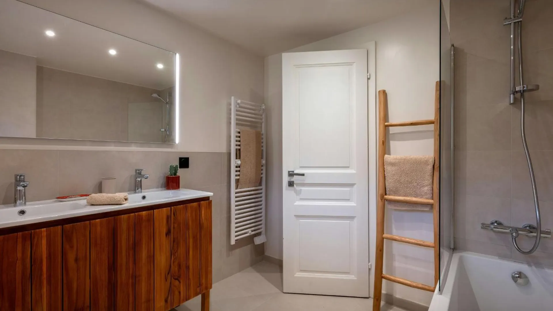 Chalet La Parenthese - Ovo Network Samoens