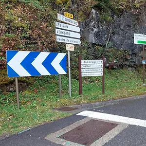 Impasse Charmaury Et Refuge Chalet